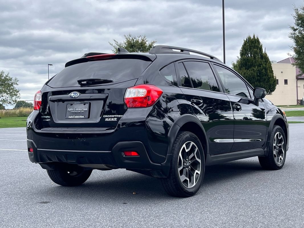 Used 2017 Subaru Crosstrek 2.0i Limited AWD/4WD image 6