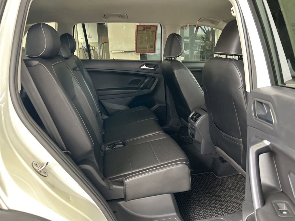 Used 2021 Volkswagen Tiguan SE image 22