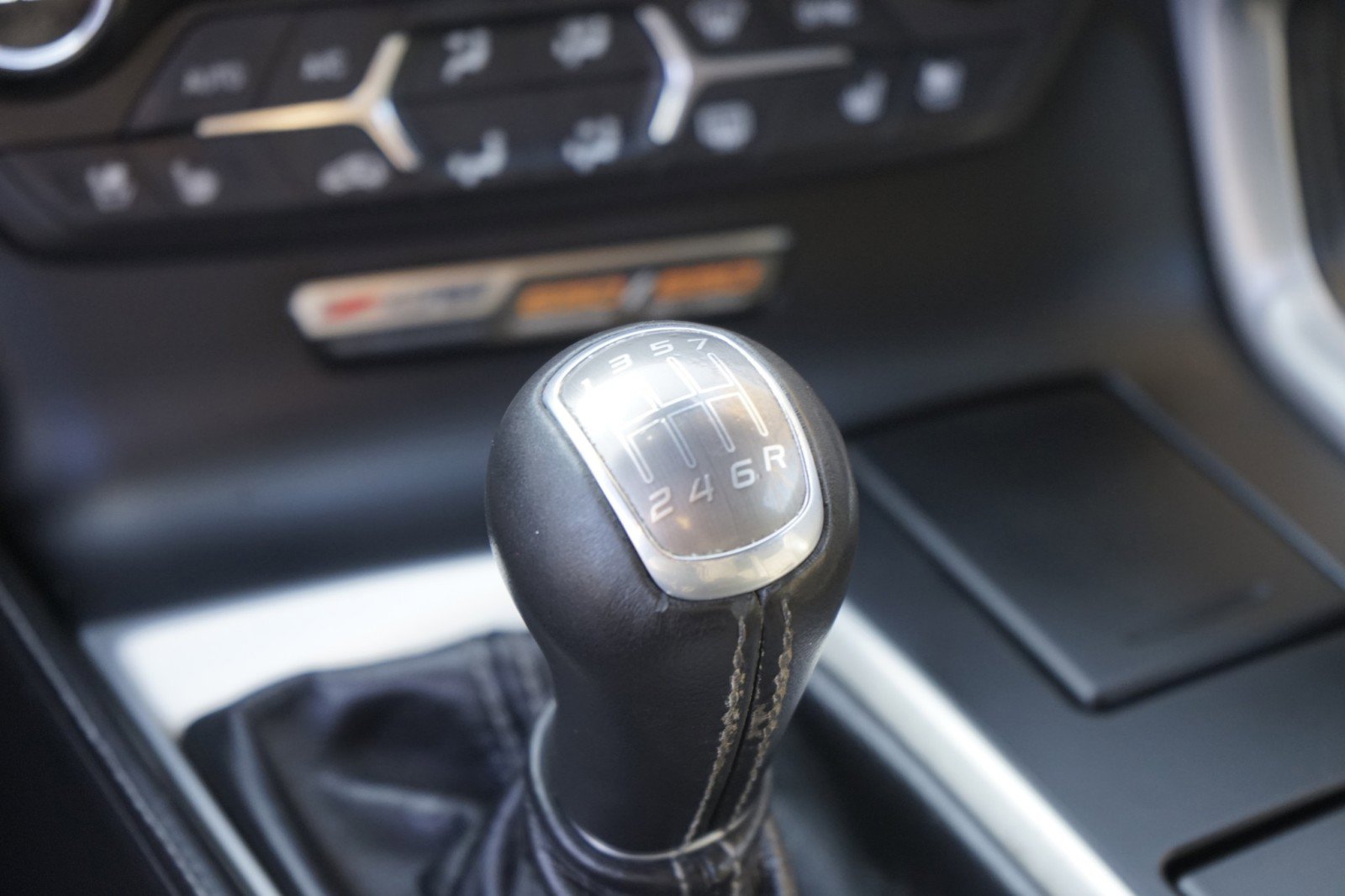 Used 2015 Chevrolet Corvette Z06 w/ 3LZ Preferred Equipment Group image 16