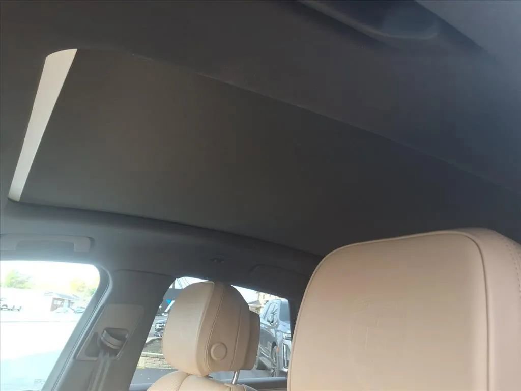 Used 2022 Porsche Macan image 27