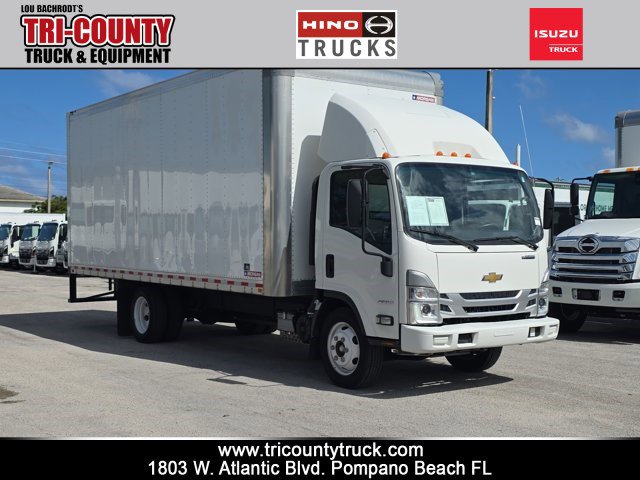 Used 2024 Chevrolet Low Cab Forward RWD image 1
