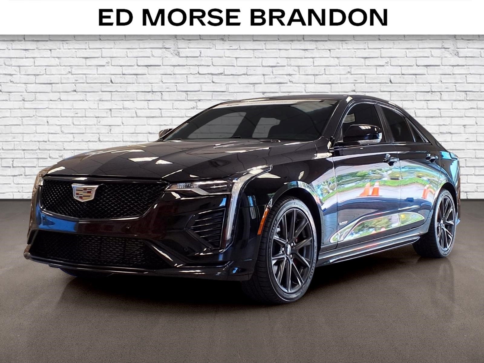 Certified 2022 Cadillac CT4 V w/ Technology Package AWD/4WD image 1