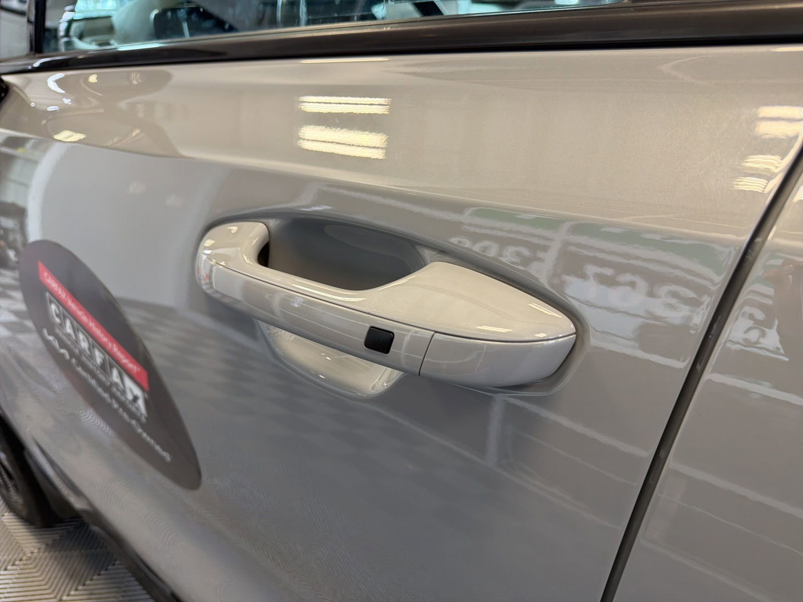 Used 2022 Kia Sorento SX image 9