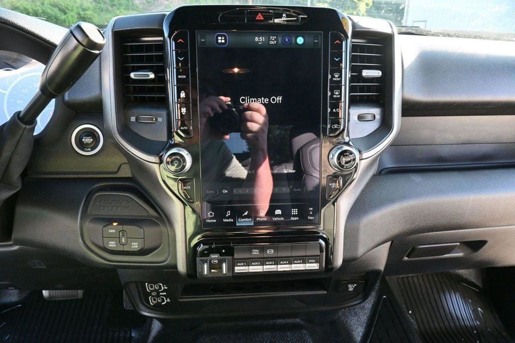 Used 2026 RAM 5500 Tradesman AWD/4WD image 6