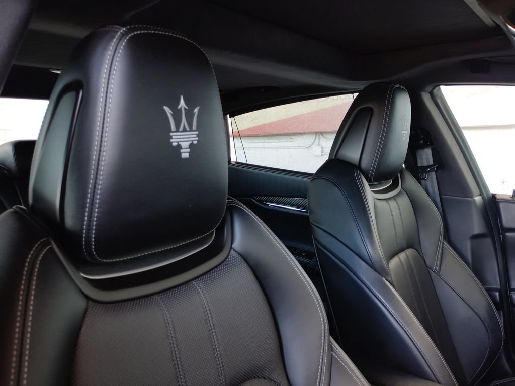 Used 2020 Maserati Quattroporte S GranSport Q4 AWD/4WD image 15