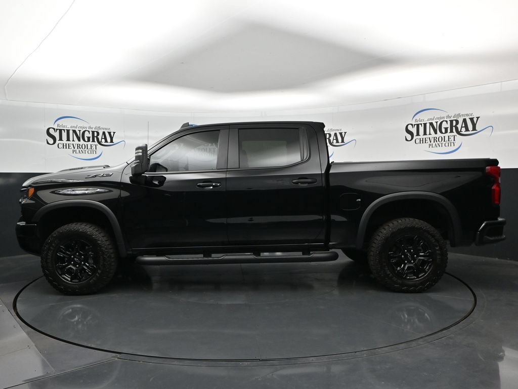 Used 2025 Chevrolet Silverado 1500 ZR2 w/ Technology Package AWD/4WD image 4