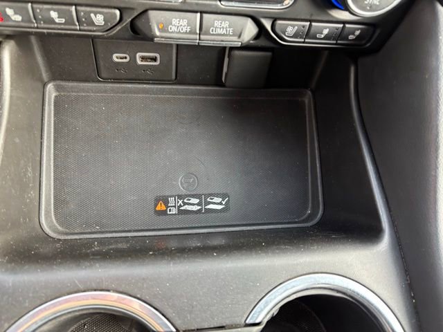 Used 2021 Chevrolet Tahoe Premier w/ Premium Package image 28