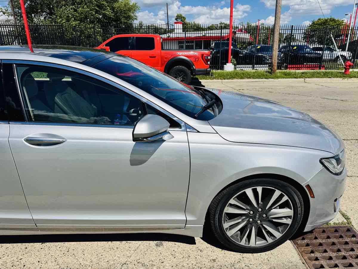 Used 2017 Lincoln MKZ Reserve w/ Climate Package AWD/4WD image 3