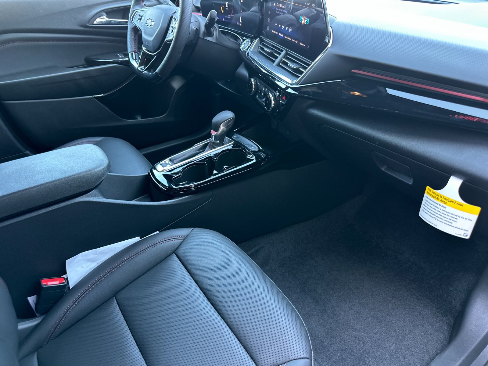 New 2026 Chevrolet Trax RS w/ Driver Confidence Package FWD image 16