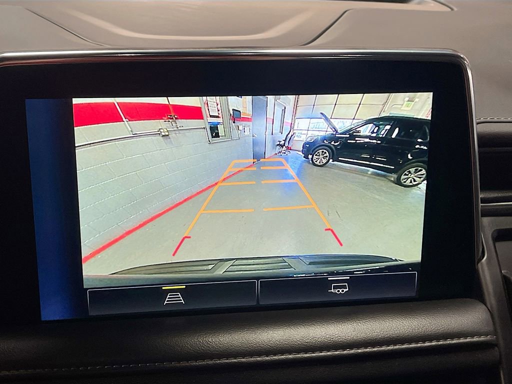 Used 2022 Chevrolet Suburban LT image 14