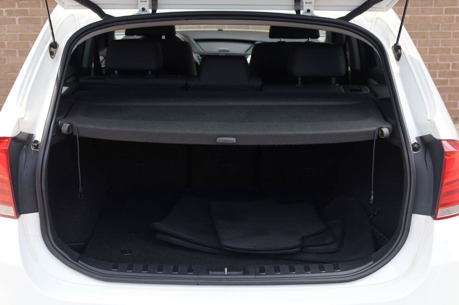 Used 2013 BMW X1 sDrive28i RWD image 12