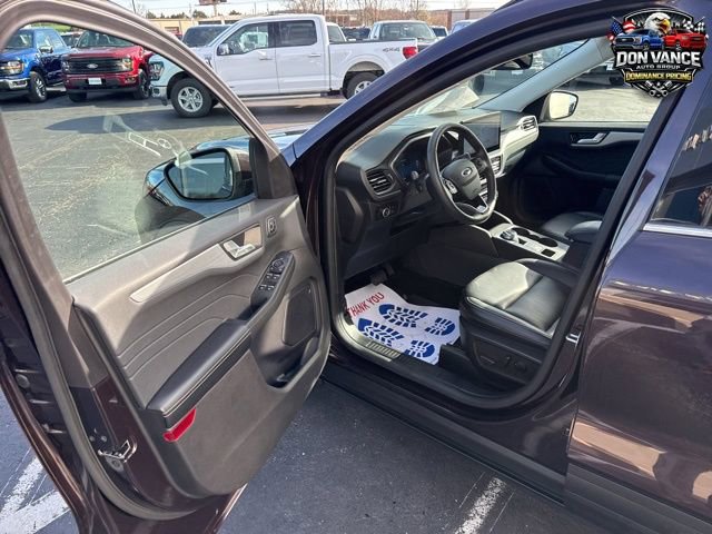 Certified 2023 Ford Escape Platinum image 9