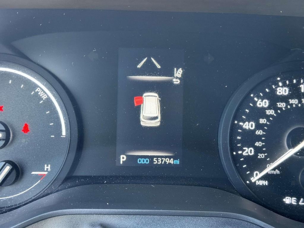 Used 2024 Toyota Sienna LE image 12