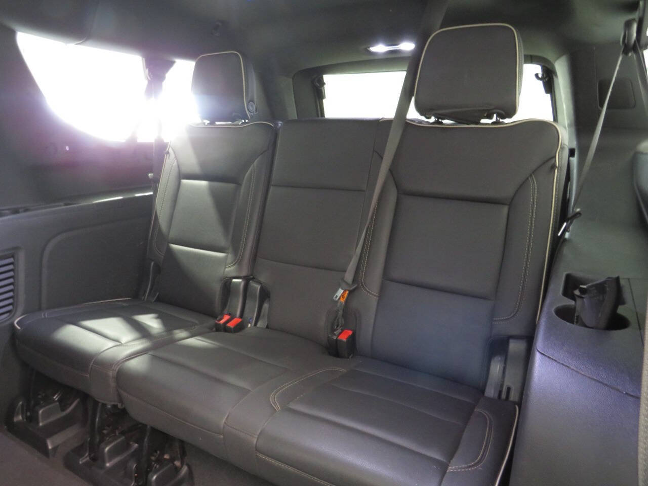 Used 2023 Chevrolet Suburban Premier RWD image 14