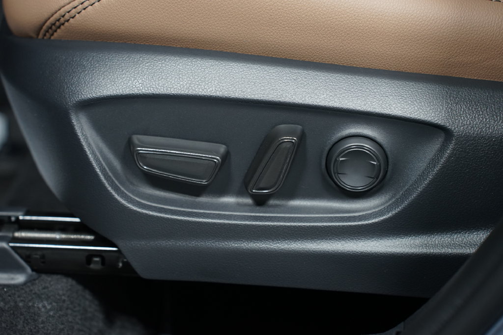 New 2026 Toyota Corolla Cross XLE FWD image 31