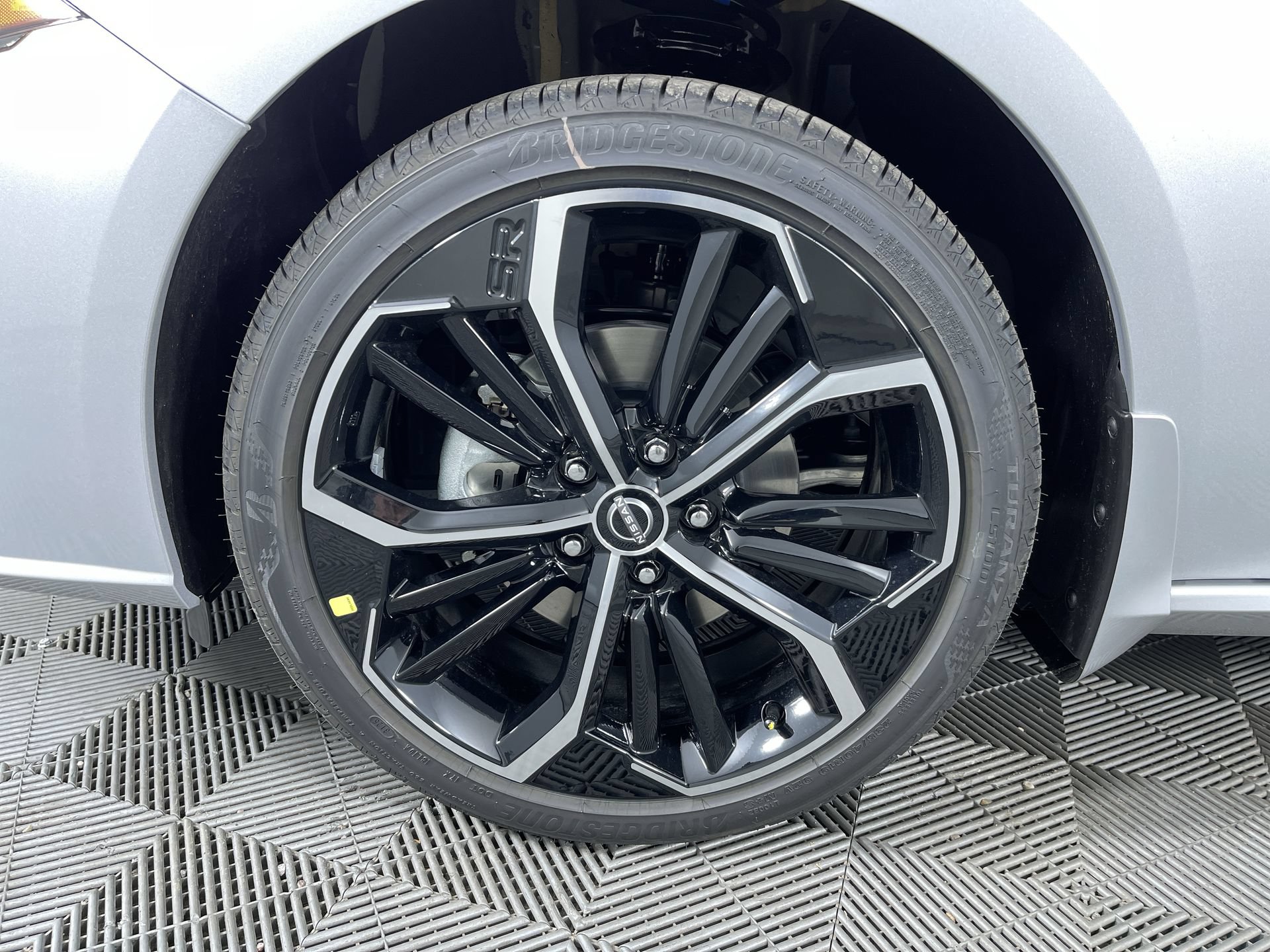 Certified 2025 Nissan Altima 2.5 SR AWD/4WD image 24