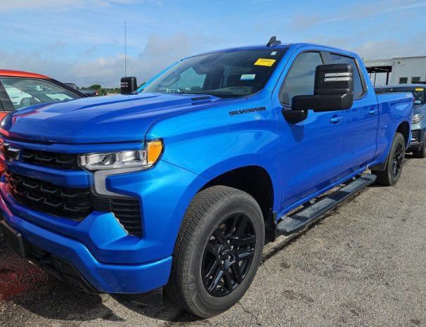 Used 2025 Chevrolet Silverado 1500 RST w/ Max Trailering Package AWD/4WD image 1