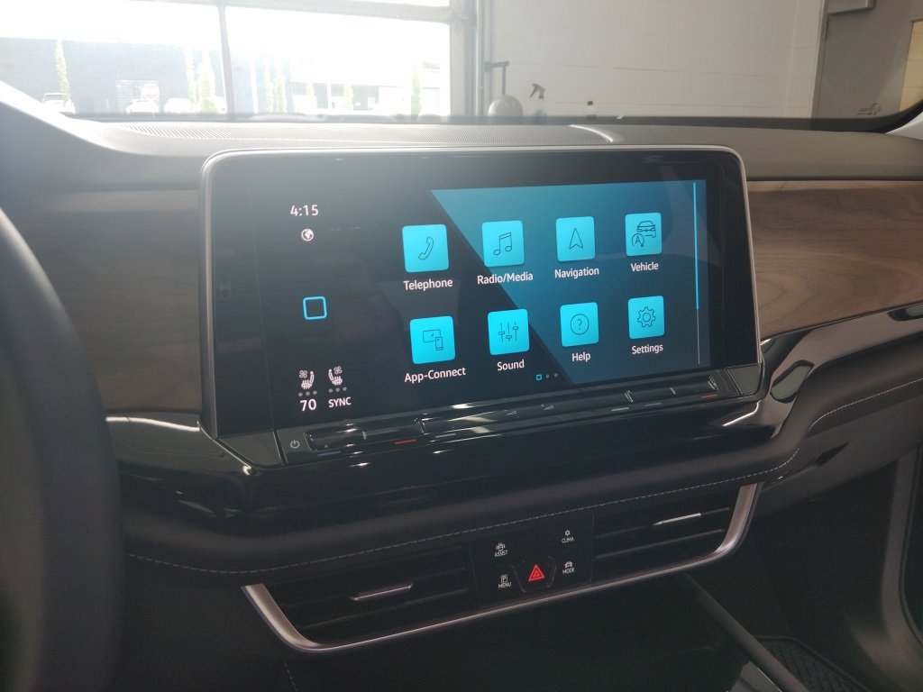 Certified 2025 Volkswagen Atlas SE image 14