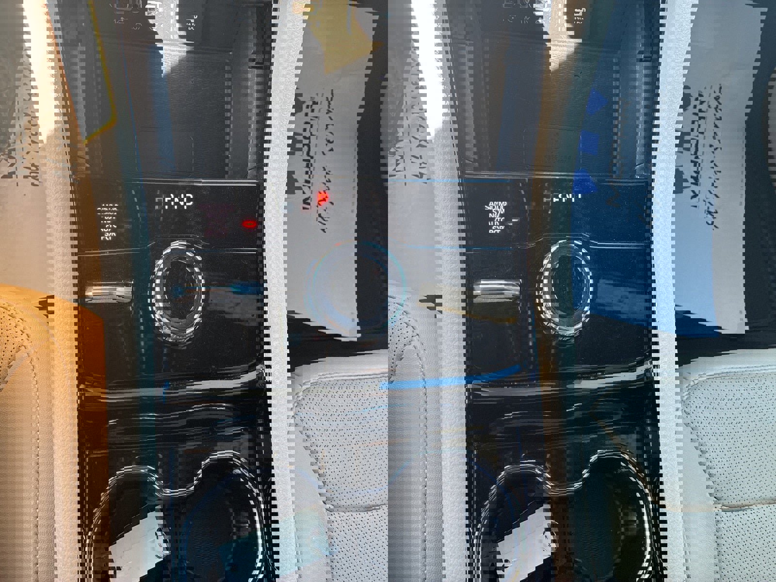 Used 2023 Jeep Grand Cherokee L Limited w/ Luxury Tech Group II image 23