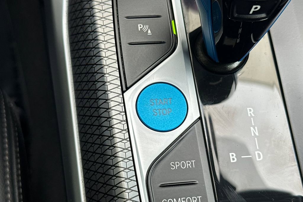 Used 2023 BMW i4 eDrive40 w/ M Sport Package image 25