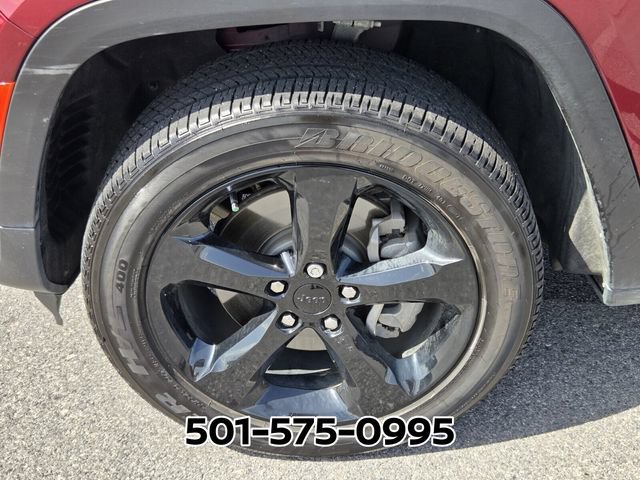 Used 2023 Jeep Grand Cherokee L Laredo AWD/4WD image 22