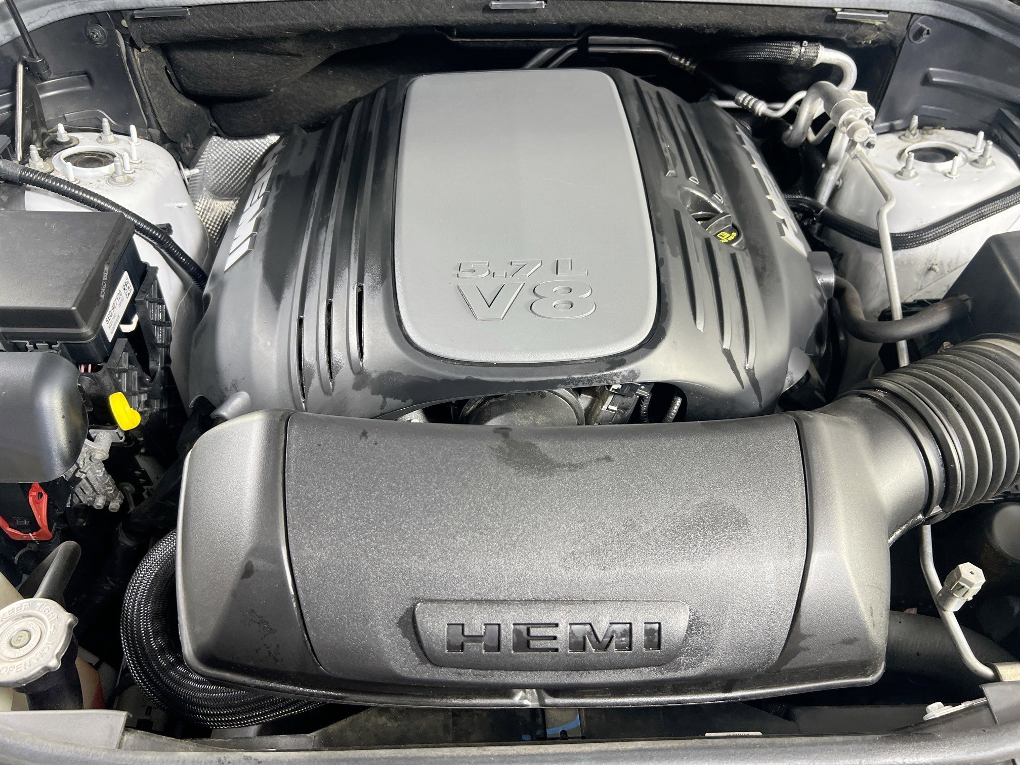 Used 2022 Dodge Durango R/T w/ Blacktop Package image 31