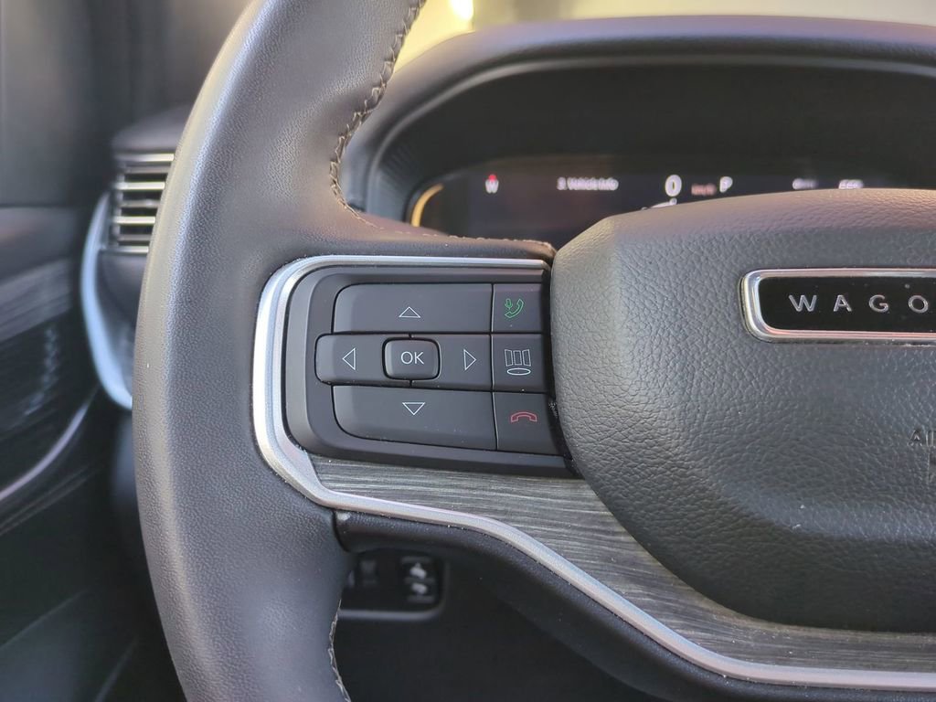 Used 2024 Jeep Wagoneer L Series III w/ Flexible Seating Group image 33