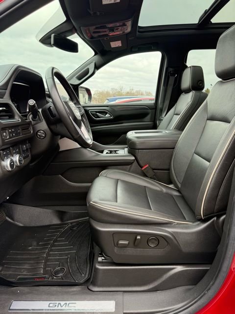 Used 2022 GMC Yukon SLT w/ SLT Luxury Package image 15