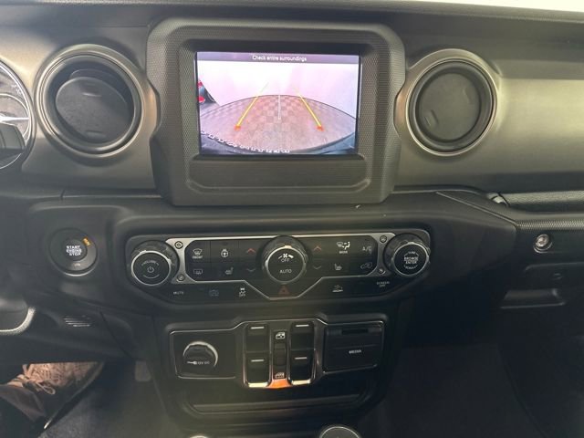 Used 2023 Jeep Wrangler Unlimited w/ Cold Weather Group image 22