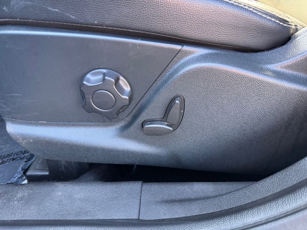 Used 2020 Ford EcoSport Titanium image 13