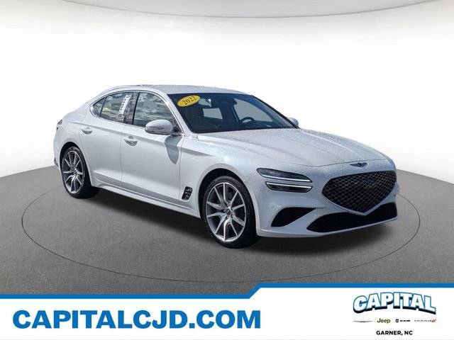 Used 2022 Genesis G70 3.3T image 1