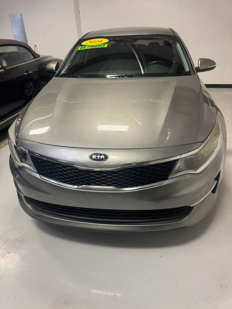 Used 2016 Kia Optima LX FWD image 19