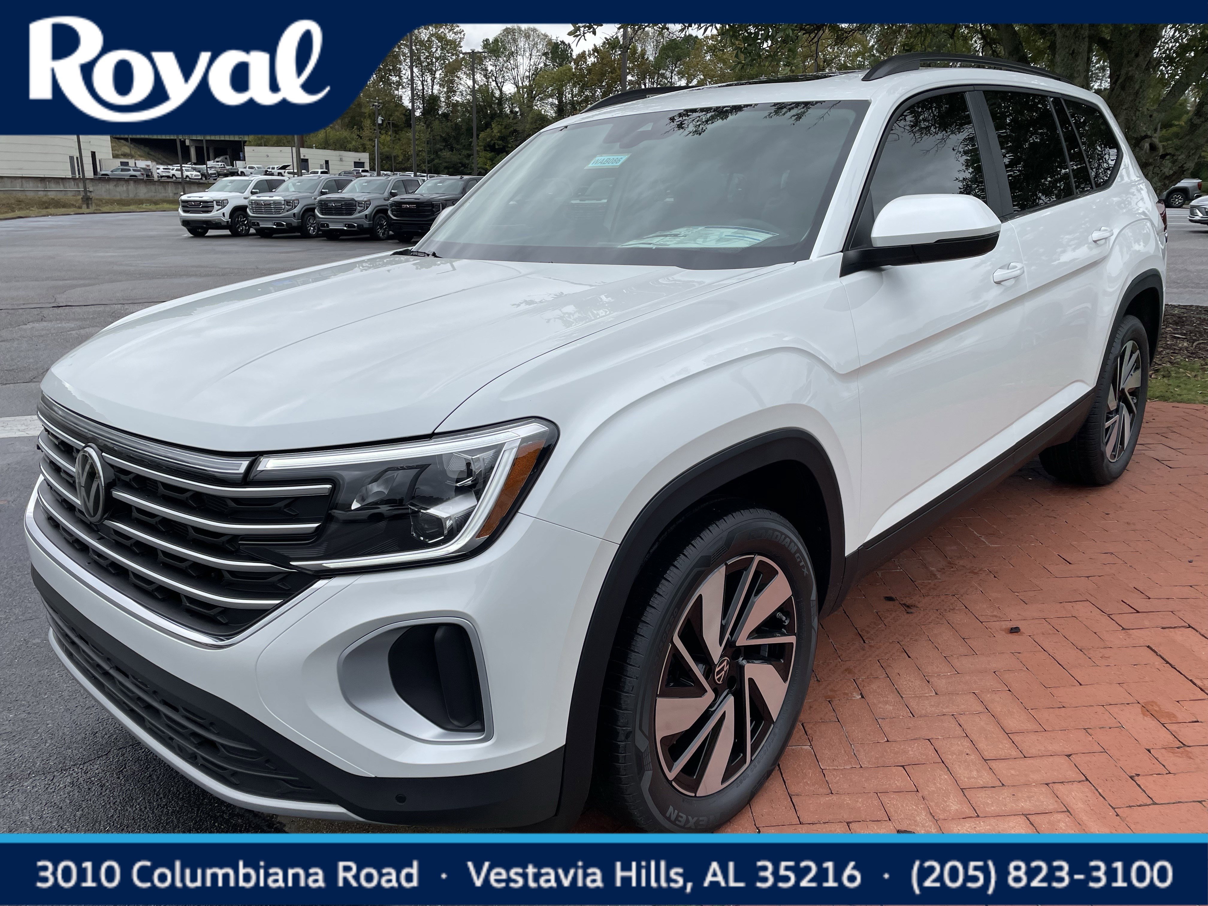 New 2026 Volkswagen Atlas SE image 1