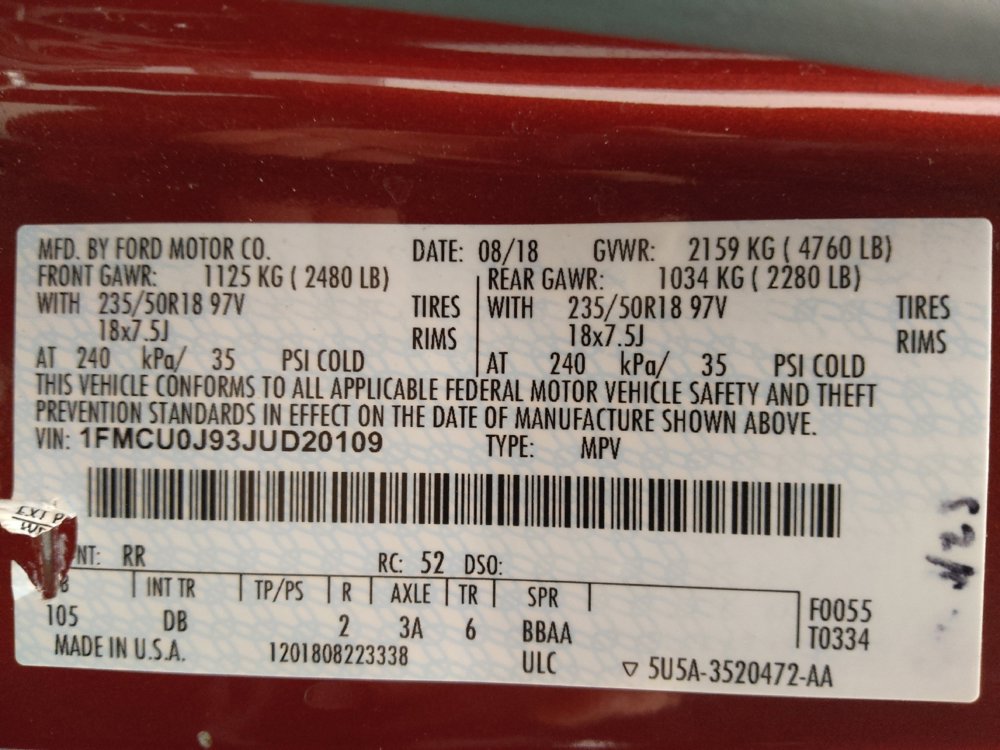 Used 2018 Ford Escape Titanium w/ Ford Safe & Smart Package image 33