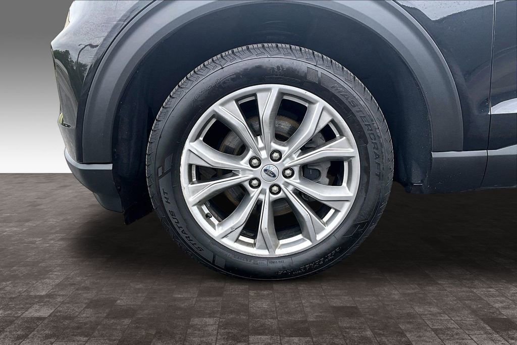 Used 2021 Ford Explorer XLT AWD/4WD image 35