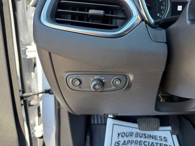 Used 2023 Chevrolet Equinox Premier AWD/4WD image 28