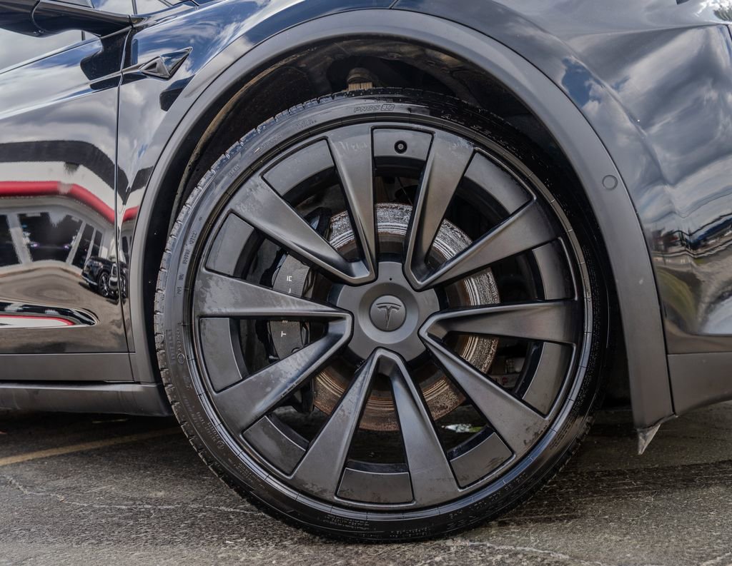 Used 2023 Tesla Model X image 31