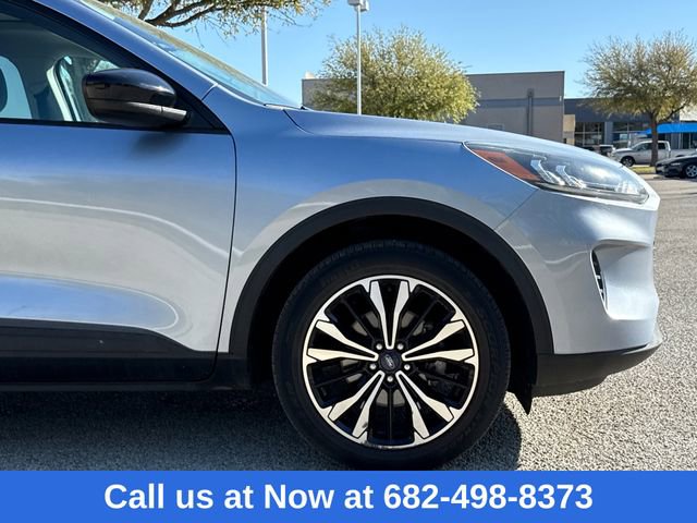 Used 2022 Ford Escape SE w/ SE Sport Appearance Package image 5