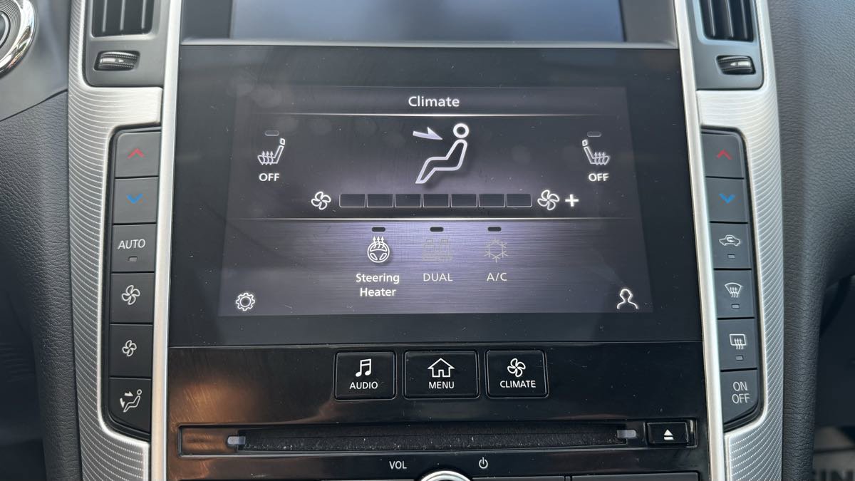 Used 2022 INFINITI Q50 Luxe w/ Cargo Package AWD/4WD image 21