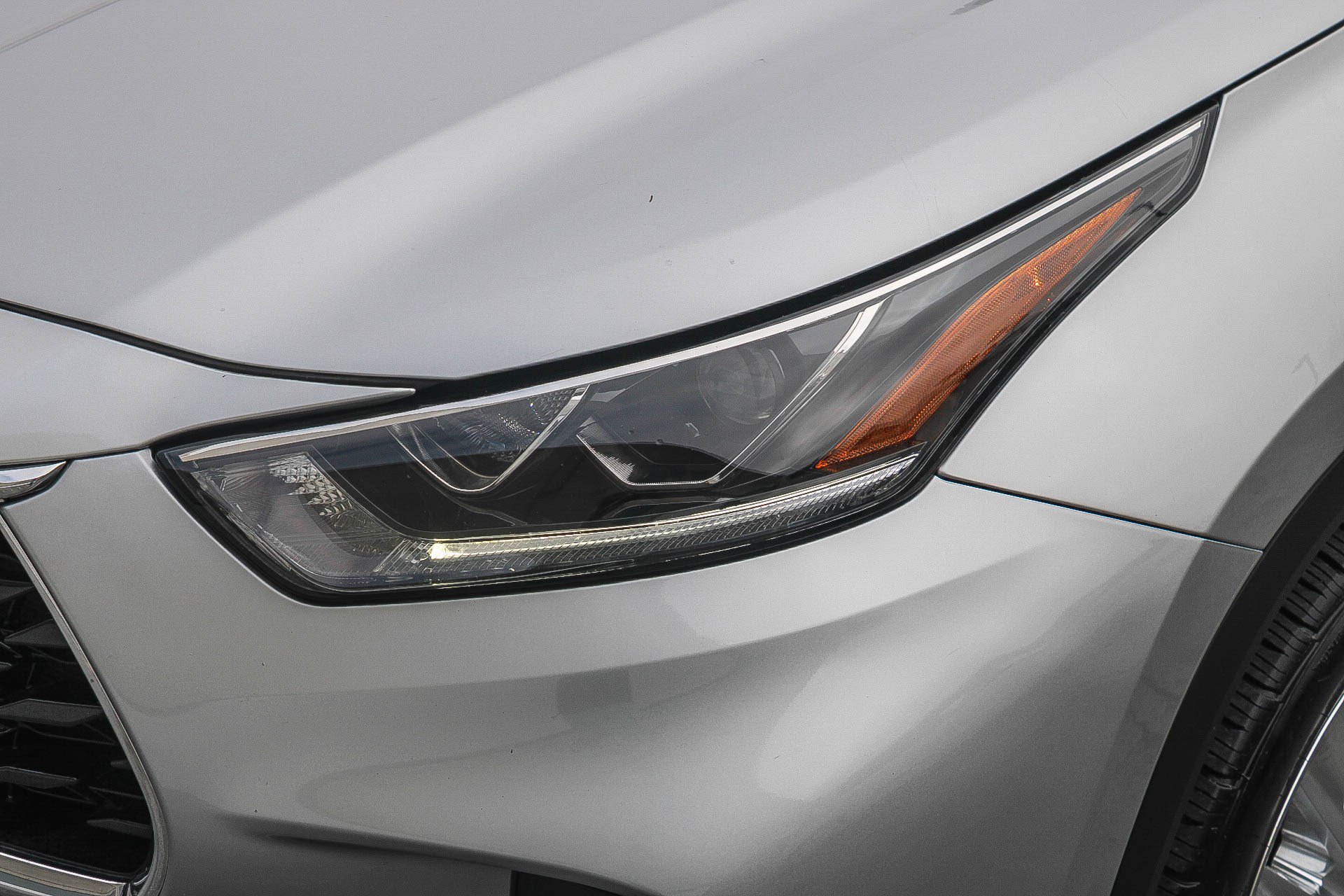Used 2023 Toyota Highlander Limited AWD/4WD image 5