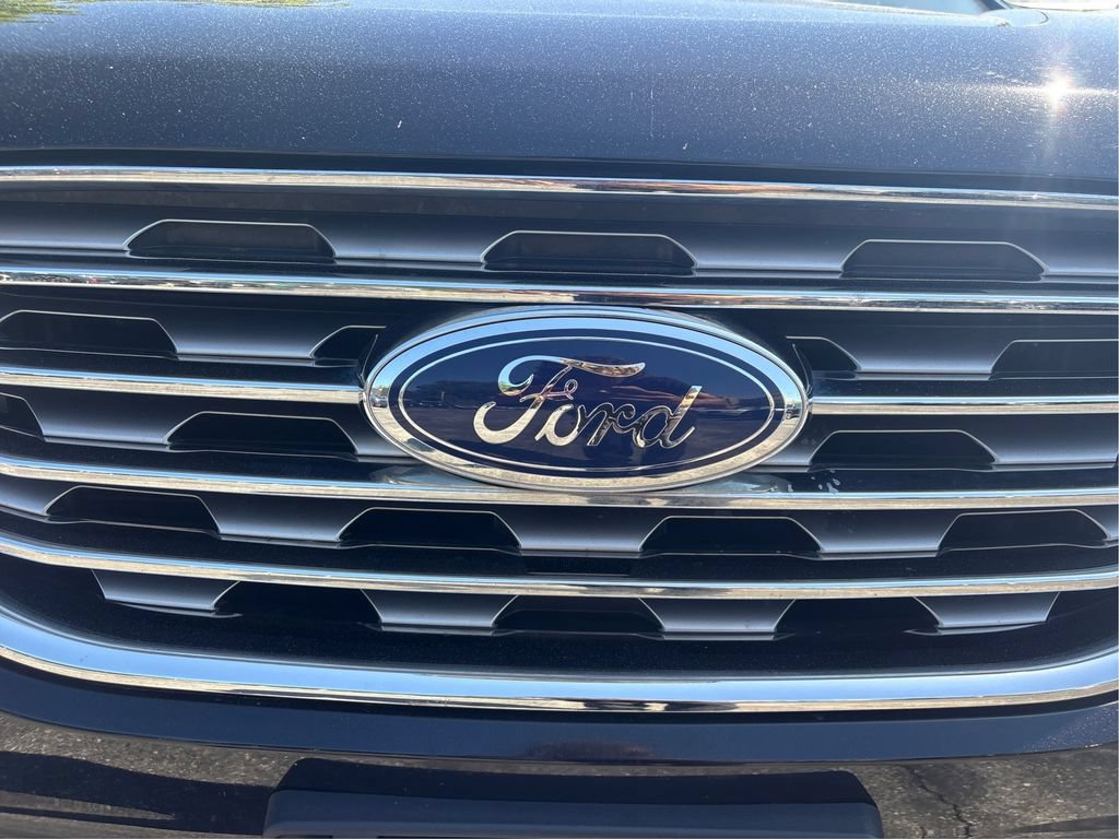 Used 2020 Ford Edge SE FWD image 31