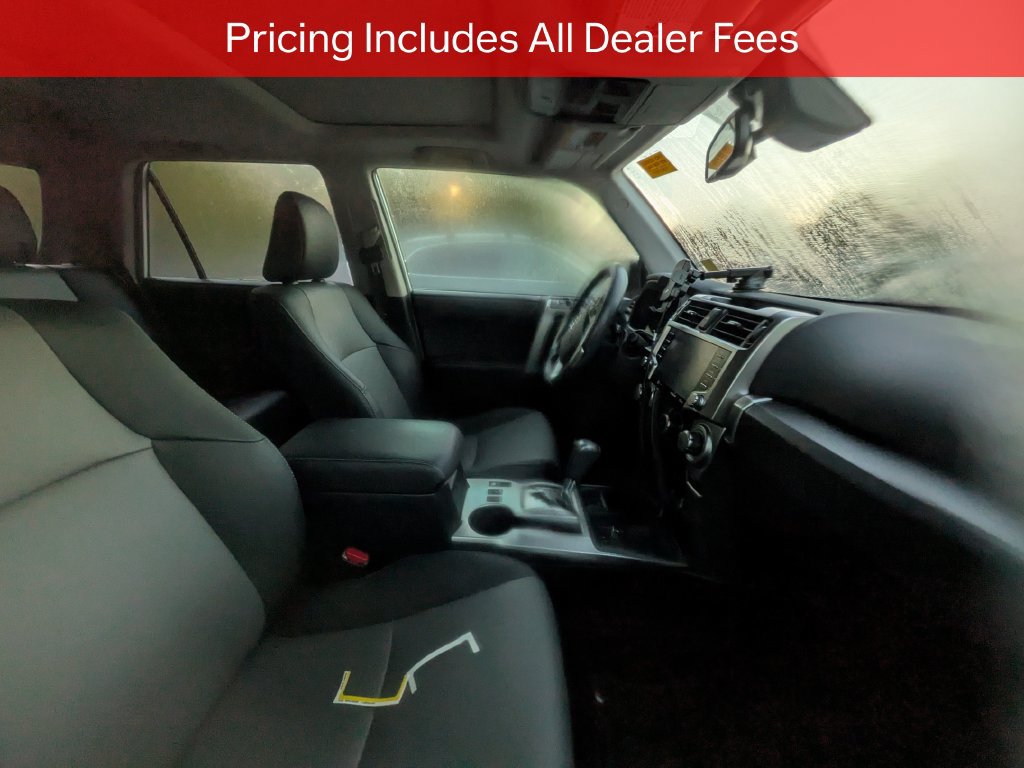 Used 2023 Toyota 4Runner SR5 Premium w/ Moonroof Package RWD image 10