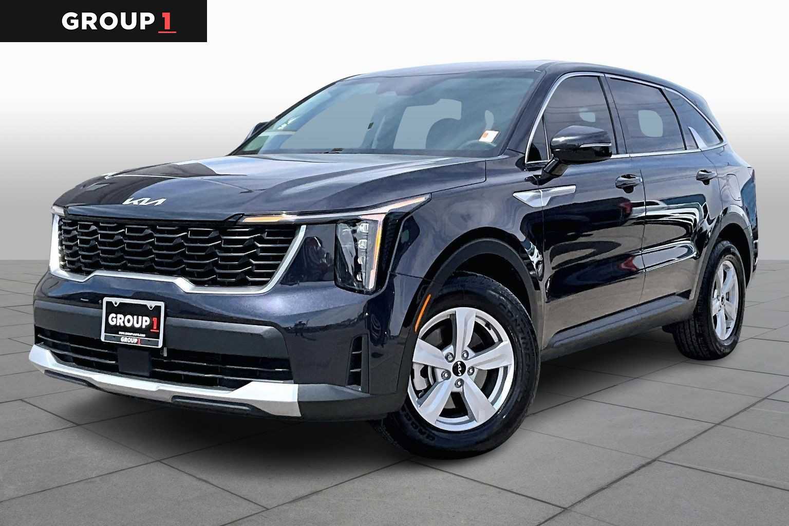 Used 2025 Kia Sorento LX