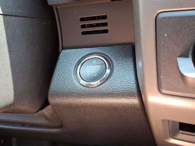 Certified 2018 Ford Expedition XLT AWD/4WD image 22