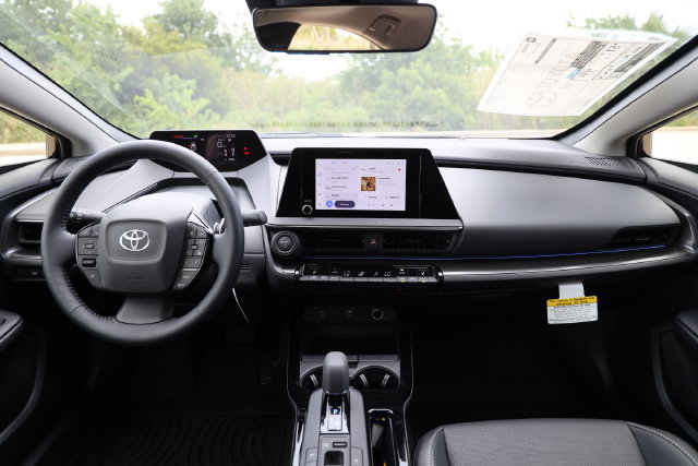 New 2027 Toyota Prius FWD image 26