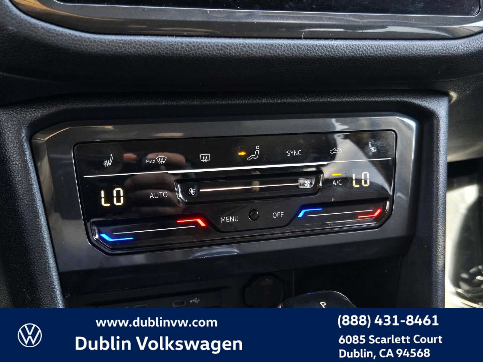 Certified 2023 Volkswagen Tiguan SE FWD image 18