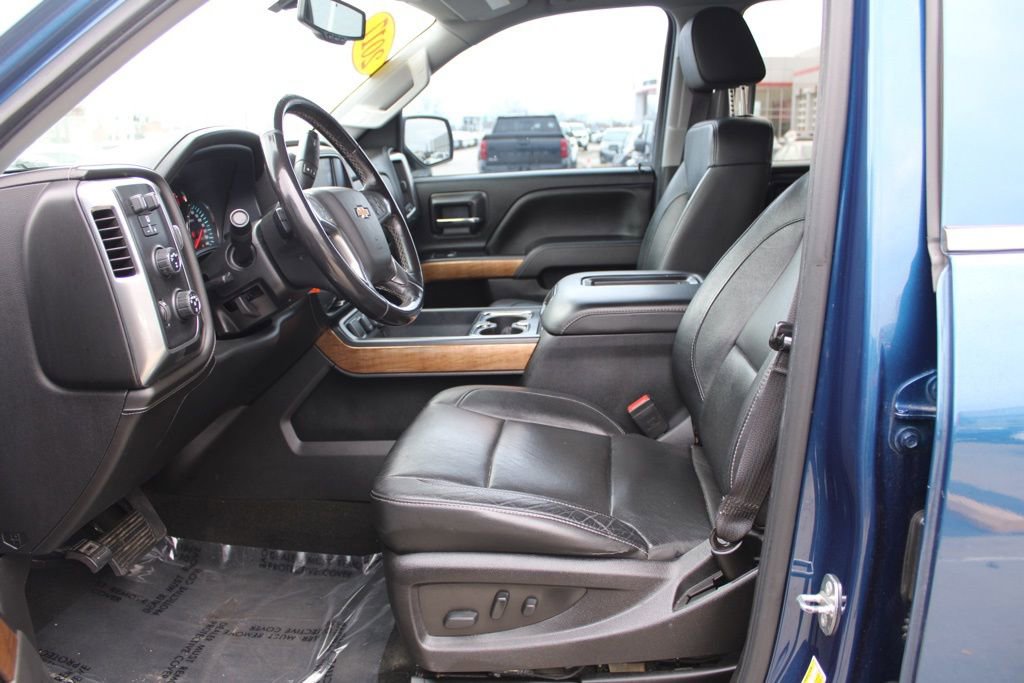 Used 2017 Chevrolet Silverado 1500 LTZ w/ Sport Package image 13