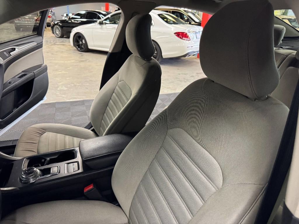Used 2019 Ford Fusion S image 35