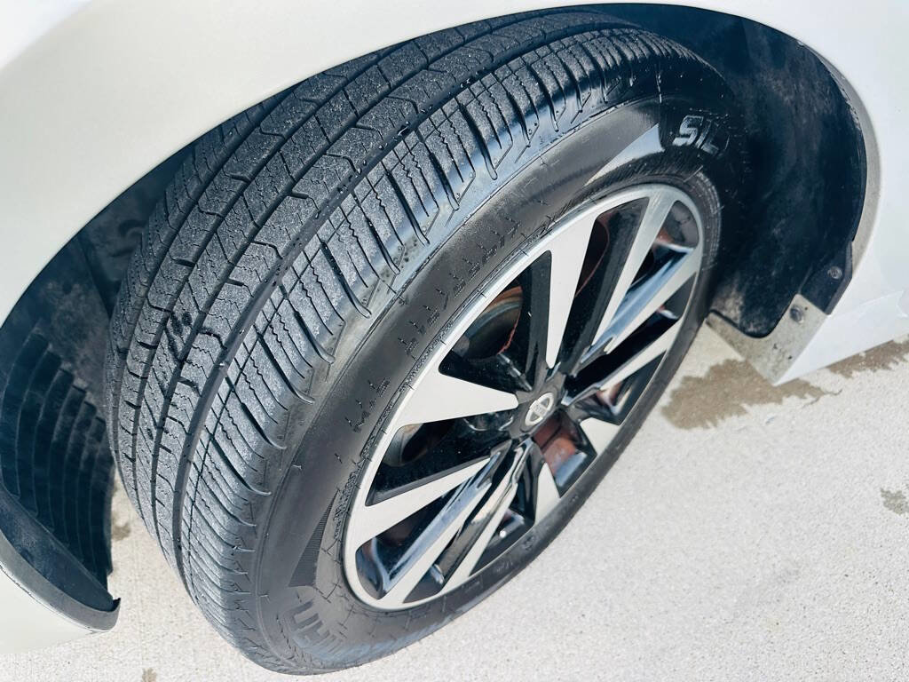 Used 2018 Nissan Altima 2.5 SL FWD image 26