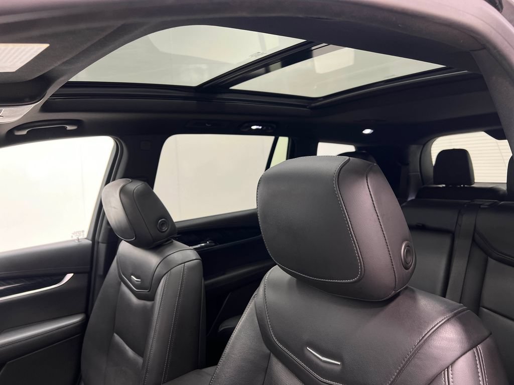 Used 2020 Cadillac XT6 Premium Luxury AWD/4WD image 12
